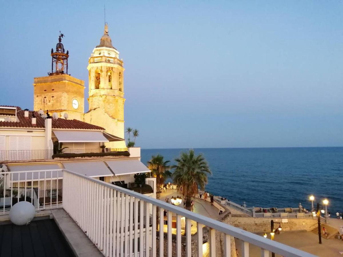 Apartament Atico Con Fantasticas Vistas Al Mar Y La Iglesia Sitges Zewnętrze zdjęcie
