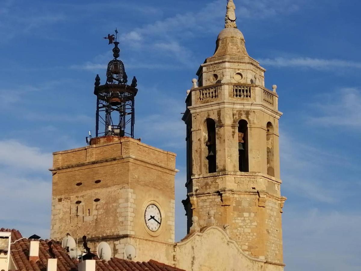 Apartament Atico Con Fantasticas Vistas Al Mar Y La Iglesia Sitges Zewnętrze zdjęcie