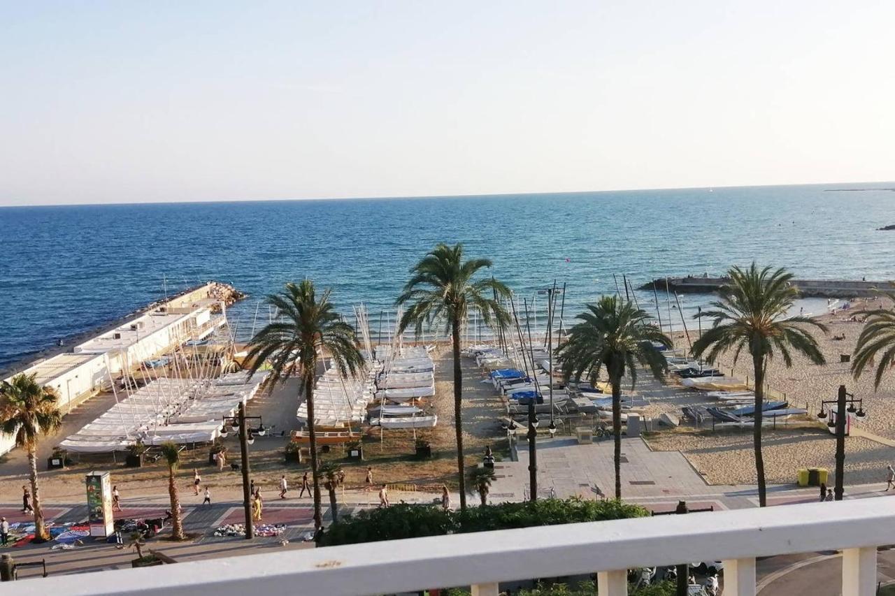 Apartament Atico Con Fantasticas Vistas Al Mar Y La Iglesia Sitges Zewnętrze zdjęcie