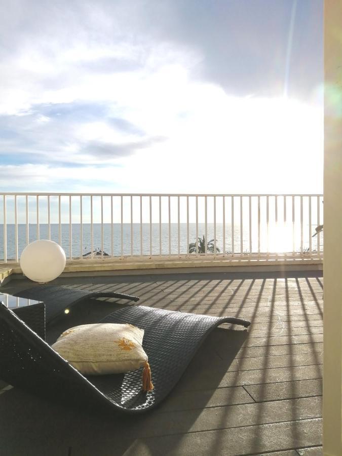 Apartament Atico Con Fantasticas Vistas Al Mar Y La Iglesia Sitges Zewnętrze zdjęcie