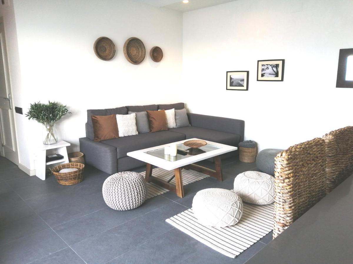 Apartament Atico Con Fantasticas Vistas Al Mar Y La Iglesia Sitges Zewnętrze zdjęcie