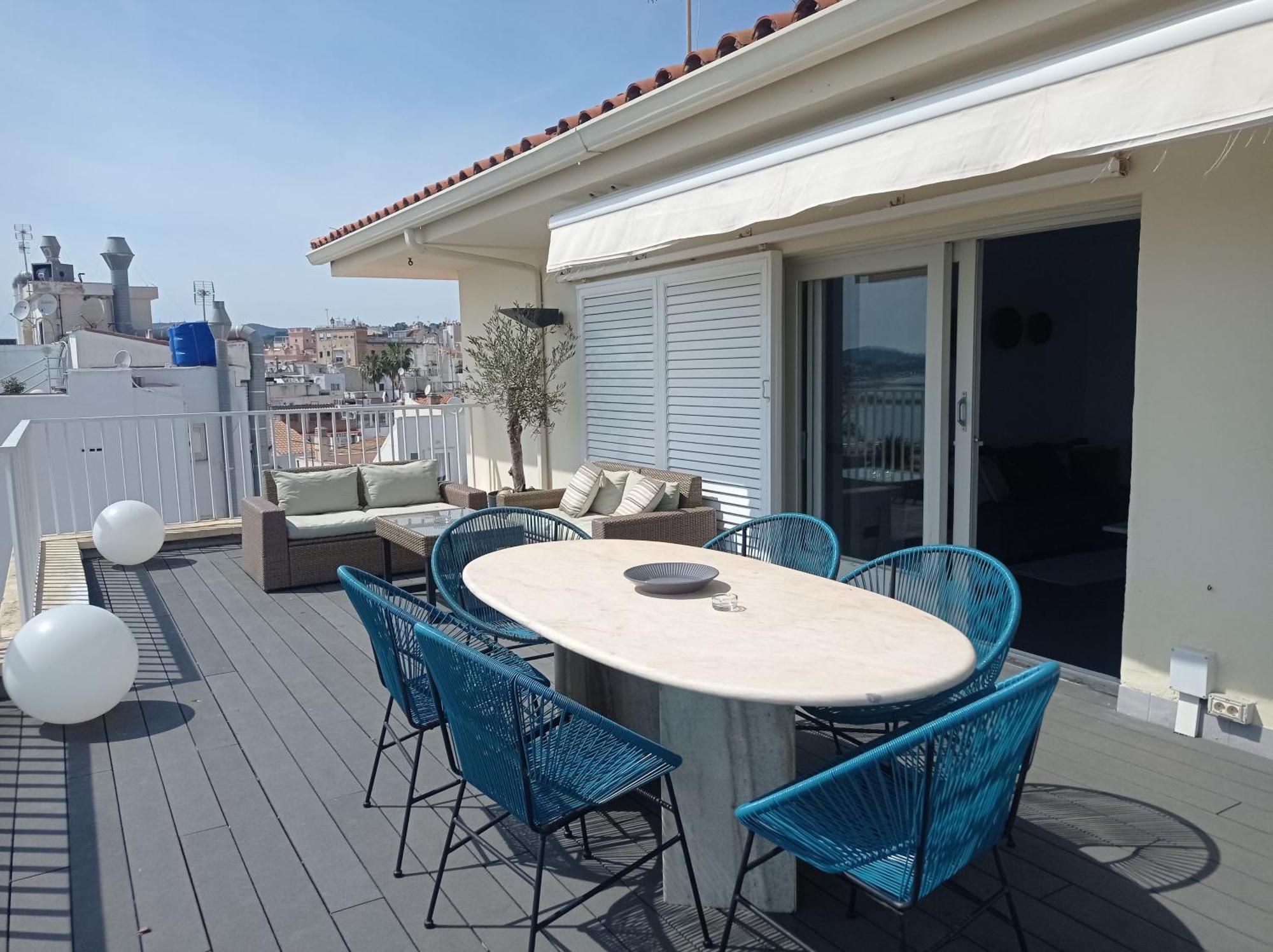 Apartament Atico Con Fantasticas Vistas Al Mar Y La Iglesia Sitges Zewnętrze zdjęcie
